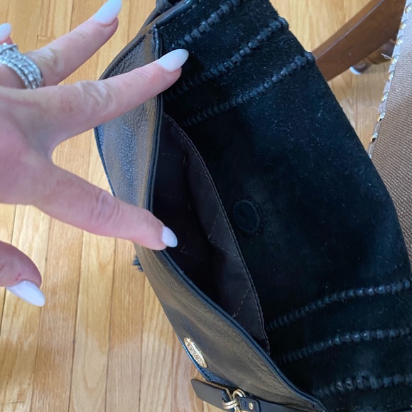 Vince Camuto IZZI Crossbody Bag - Picture 6 of 7